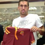 Strootman unterschreibt